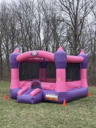 433114236 122155162910070554 8953792613569604369 n 1722893159 Pink/Purple Bounce House