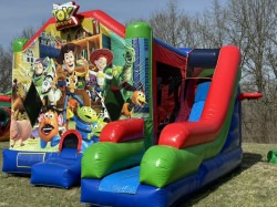 433648036 122155162364070554 1470371351254870627 n 1722892974 1 Toy Story Bounce House Combo